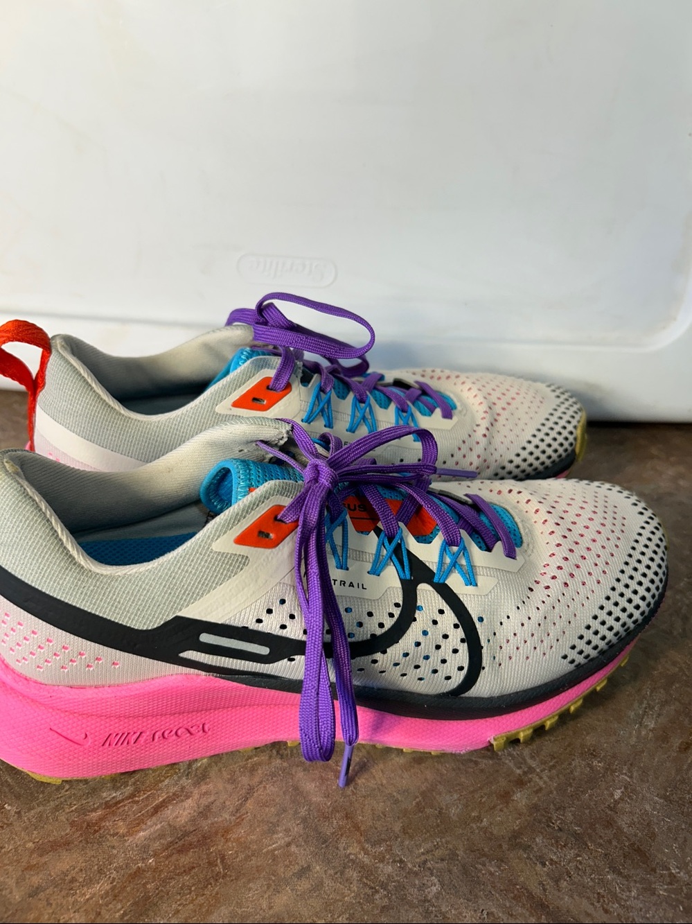 Nike Women's React Pegasus Trail 4 Sneakers. Sz 8.5 - Picture 5 of 12